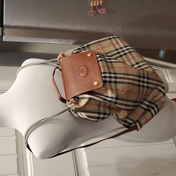 Burberry London plaid drawstring backpack - Picture 11 of 13